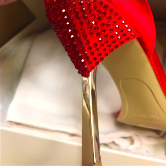 Vince Camuto Shoes - NWT Satin Crimson Studded/Mirrored GoldStiletto